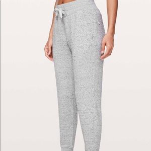 Warm Down Jogger 28” Heathered Melody Light Grey